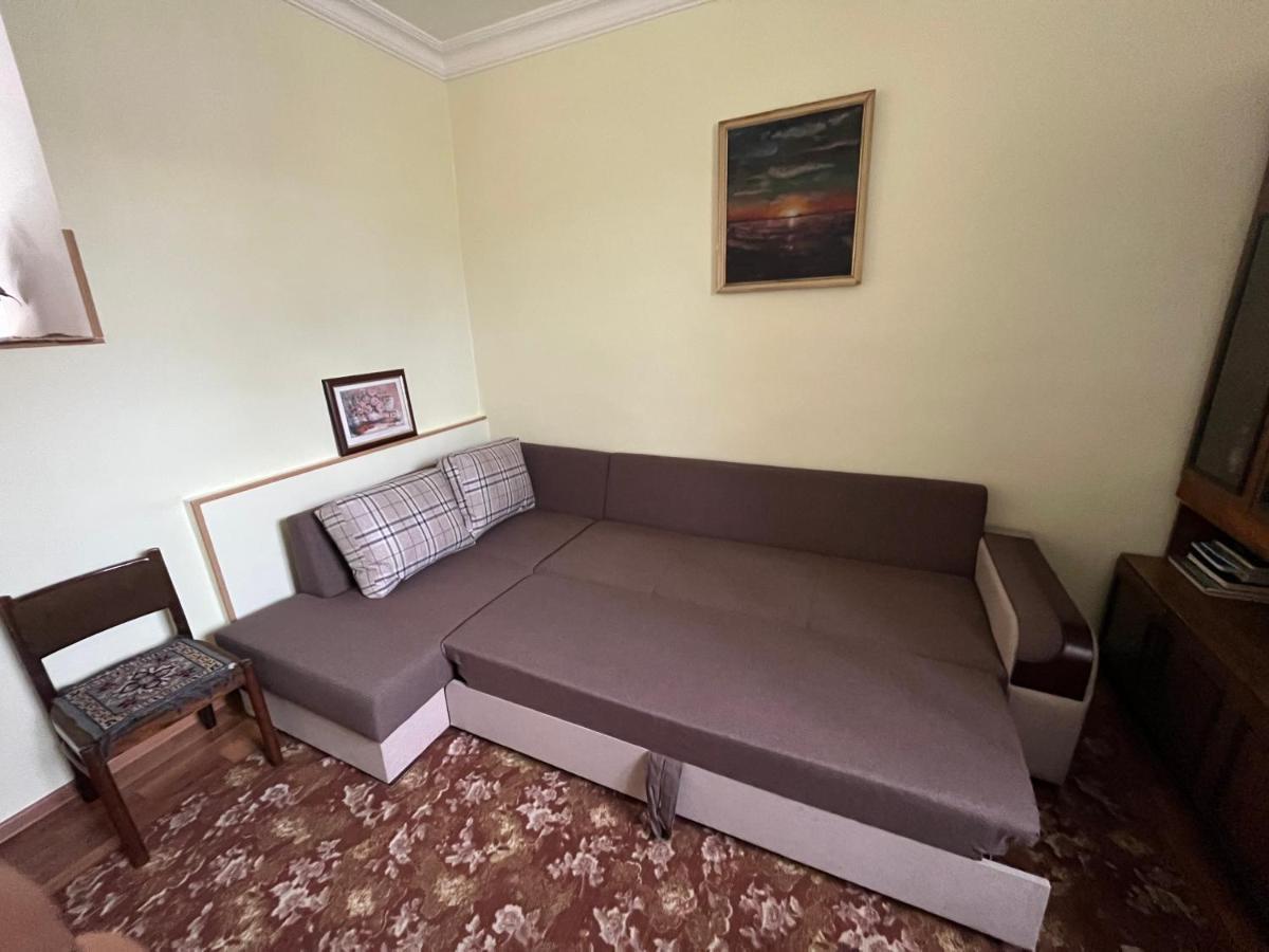 Bed and Breakfast Inexpensive House Ванадзор Екстер'єр фото
